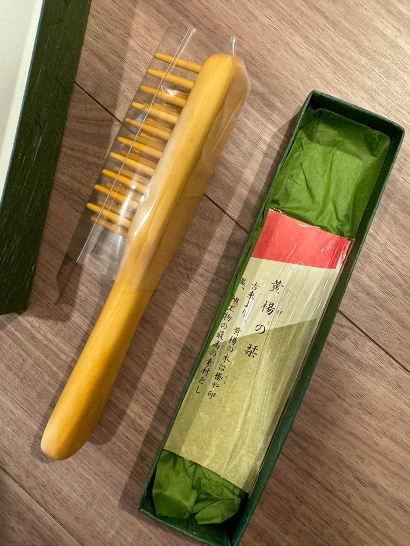 未使用 本柘 本柘植ヘアブラシ 4列 本つげブラシ 櫛 クシ 別府つげ工芸 本柘 本柘植 ヘアブラシ 4列 本つげブラシ 櫛 クシ 別府つげ工芸